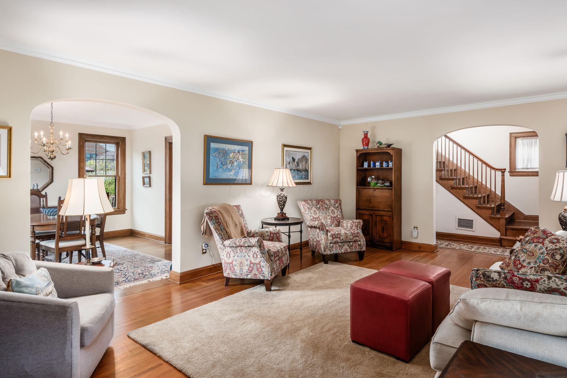 228 South Ardmore Road Columbus, OH 43209 - Photo 9 of 61 Living Room