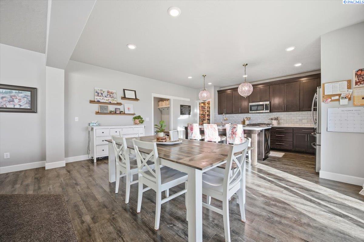89703 East Sagebrush Road Kennewick, WA 99338 - Photo 11 of 38 Gallery Image 11