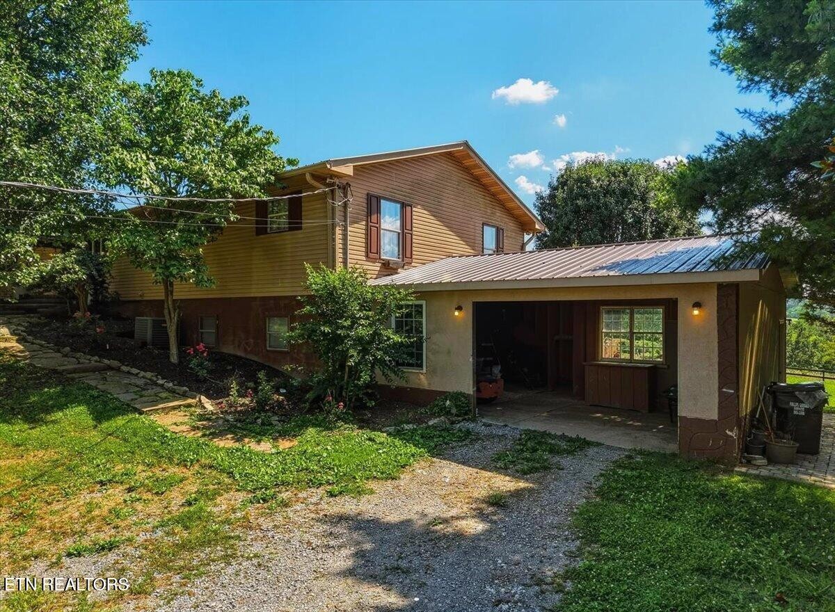 1689 Vaughn Road Lenoir City, TN 37772 - Photo 43 of 46 Gallery Image 43