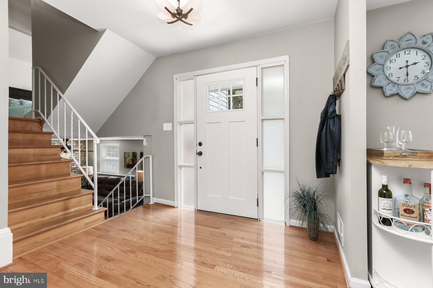 12601 North Point Lane Laurel, MD 20708 - Photo 10 of 54 Spacious and welcoming foyer