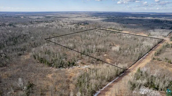 $85,000 | 10080 South State Highway, Foxboro, WI 54836