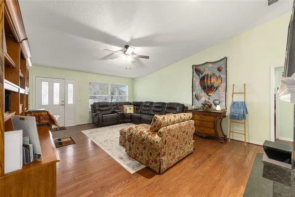 $319,000 | 925 Beverly Harbor Drive, Leesburg, FL 34748