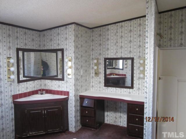 8614 Robert Morgan Road Bullock, NC 27507 - Photo 8 of 19 Gallery Image 8