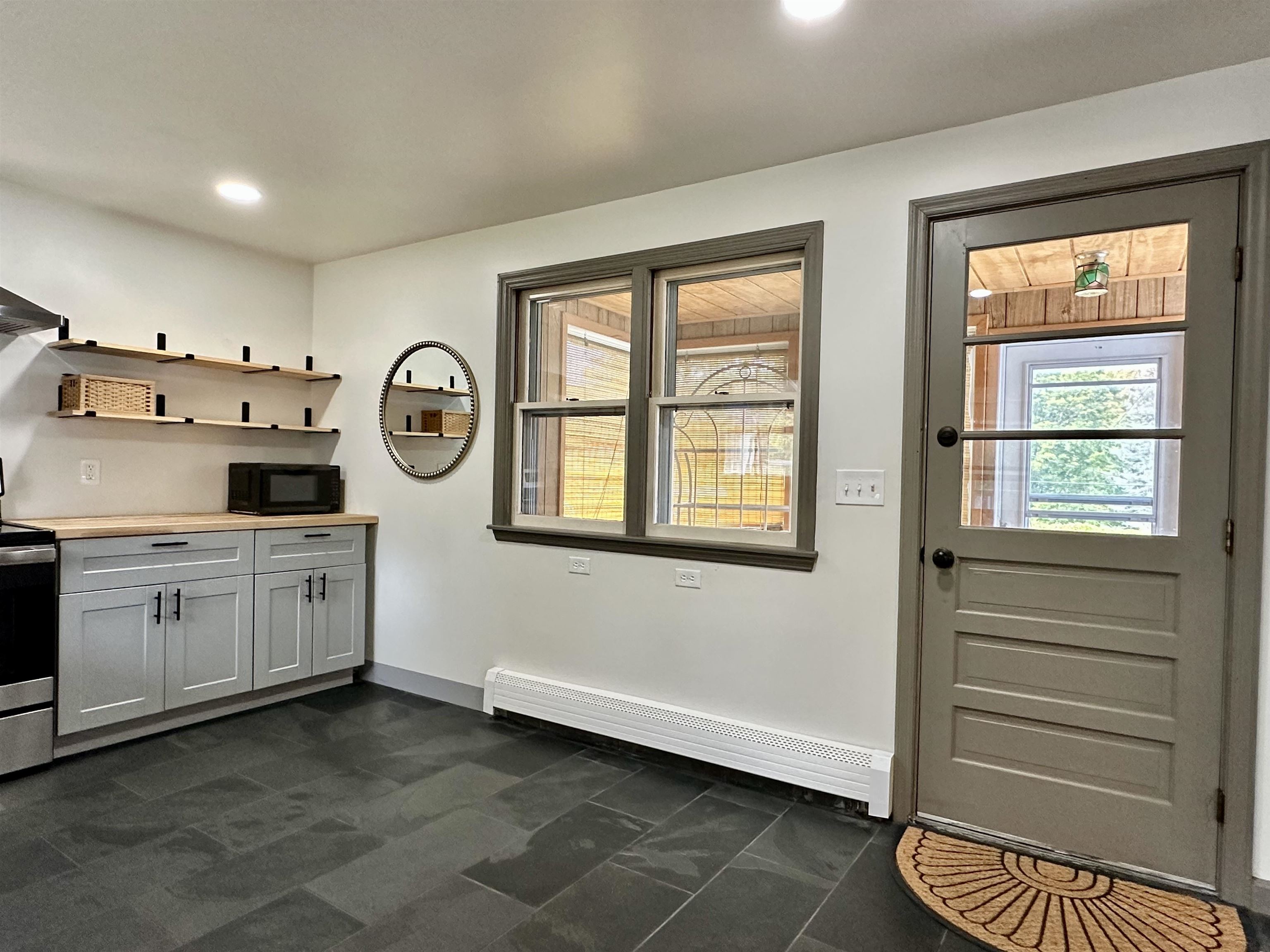 33 Gibbs Street Proctor, VT 05765 - Photo 17 of 35