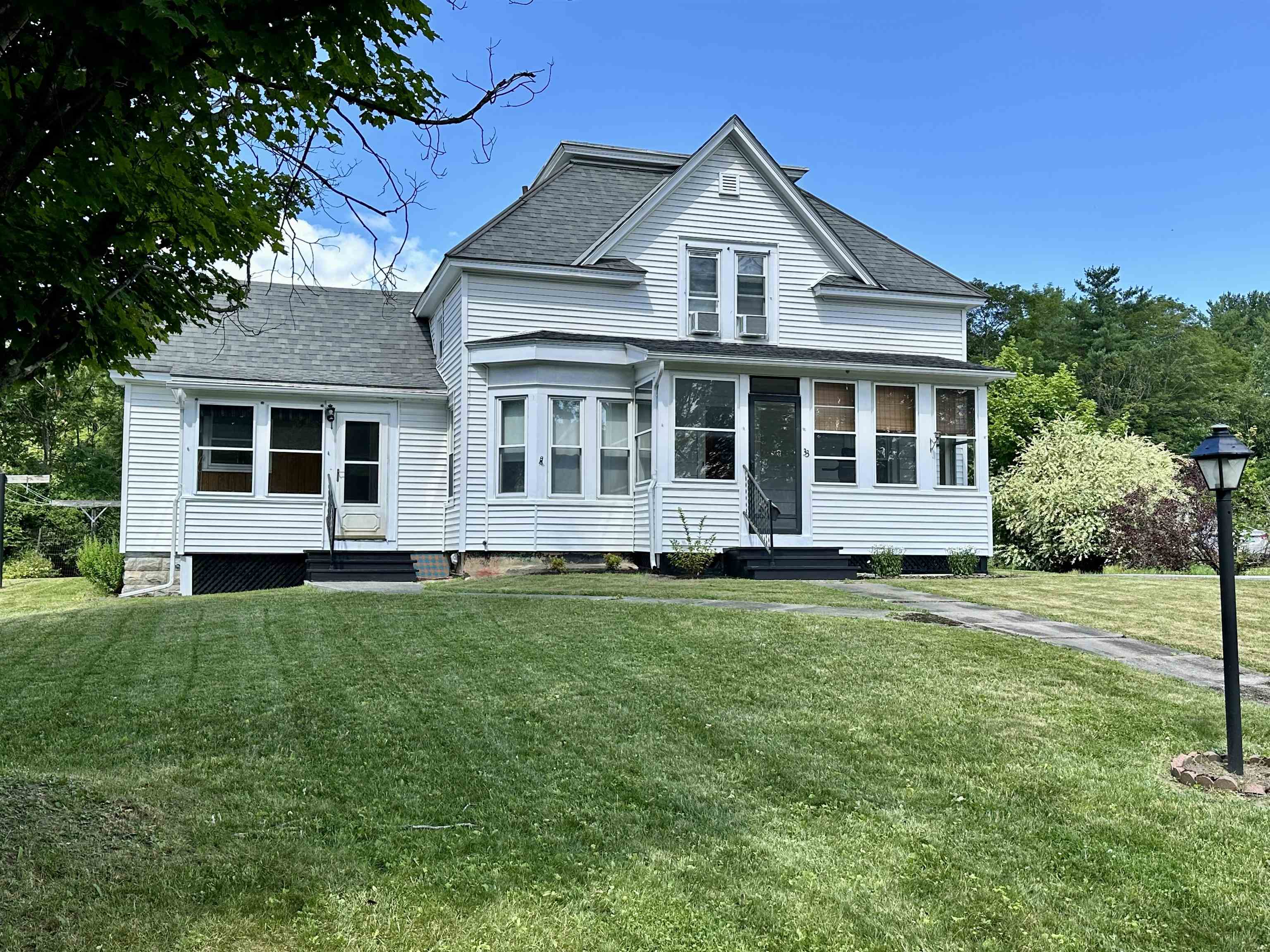 33 Gibbs Street Proctor, VT 05765 - Photo 3 of 35