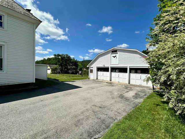 $290,000 | 33 Gibbs Street, Proctor, VT 05765
