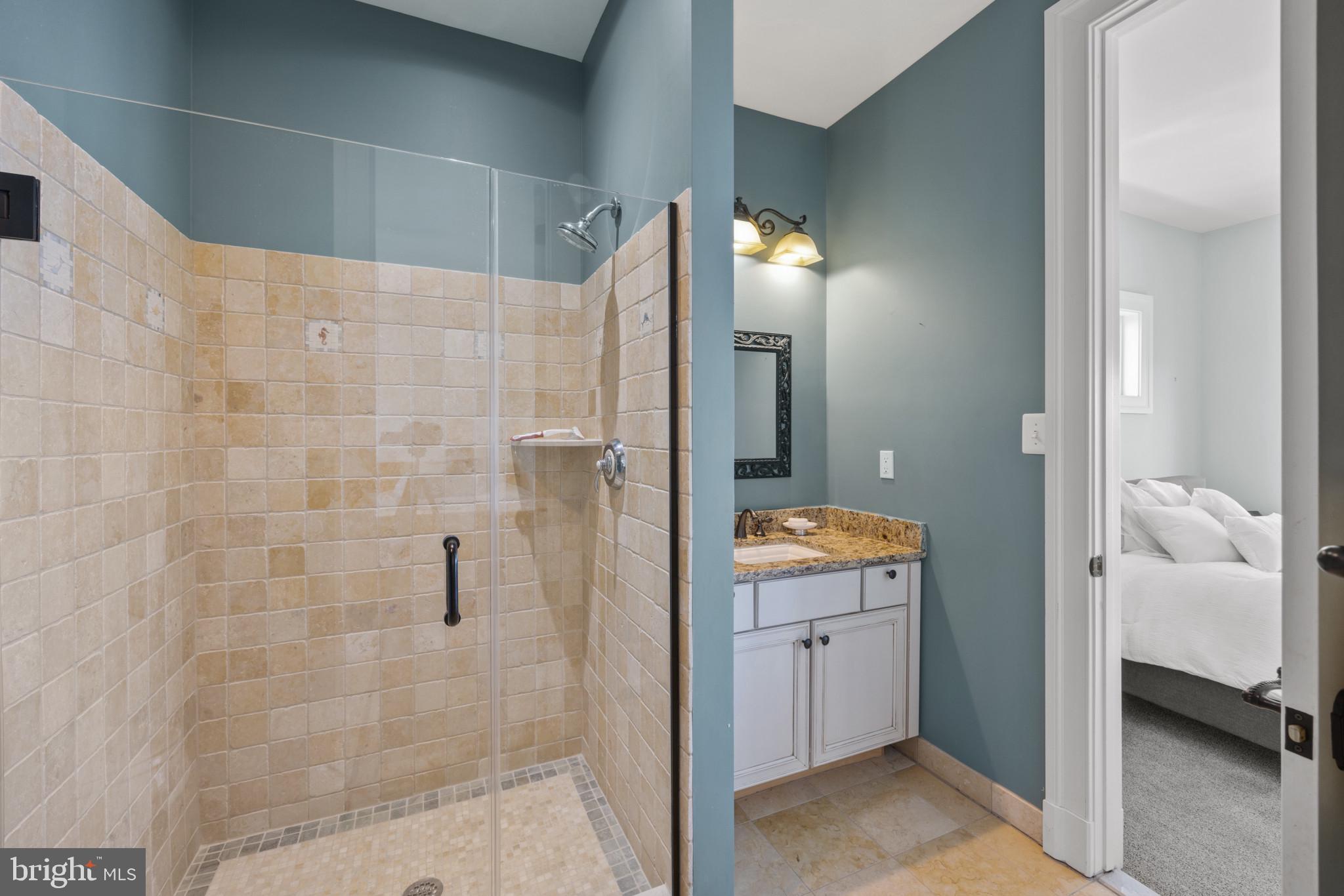 540 Sunset Road Annapolis, MD 21403 - Photo 28 of 45 Shared Full Bath #1