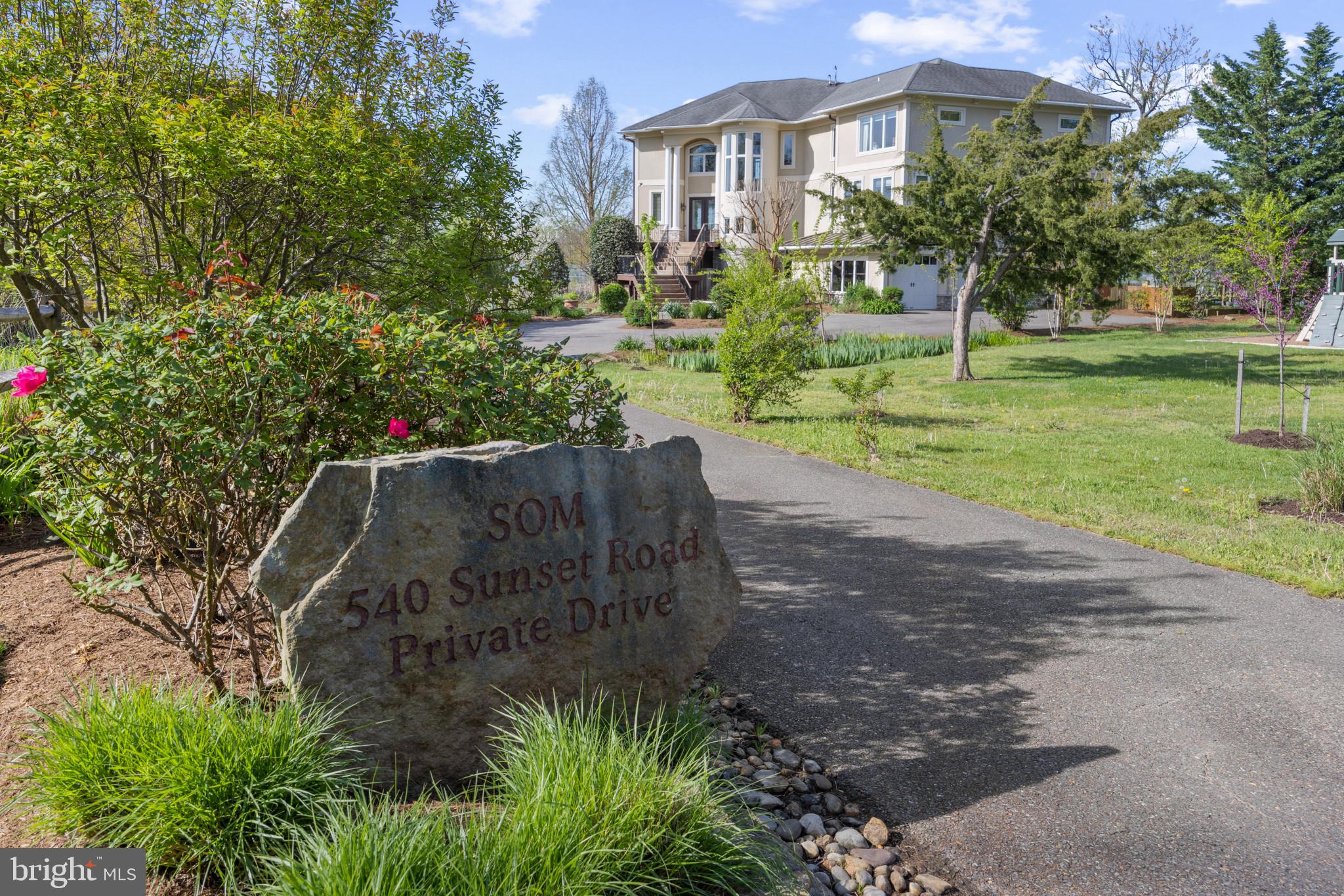 540 Sunset Road Annapolis, MD 21403 - Photo 4 of 45 Beautiful approach