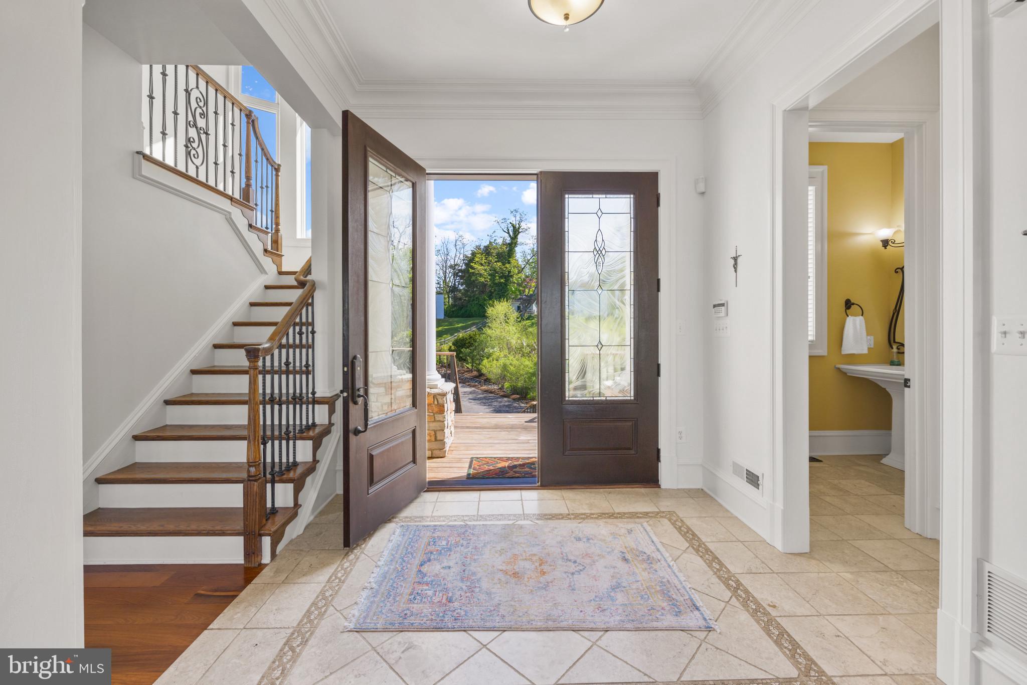 540 Sunset Road Annapolis, MD 21403 - Photo 7 of 45 Foyer