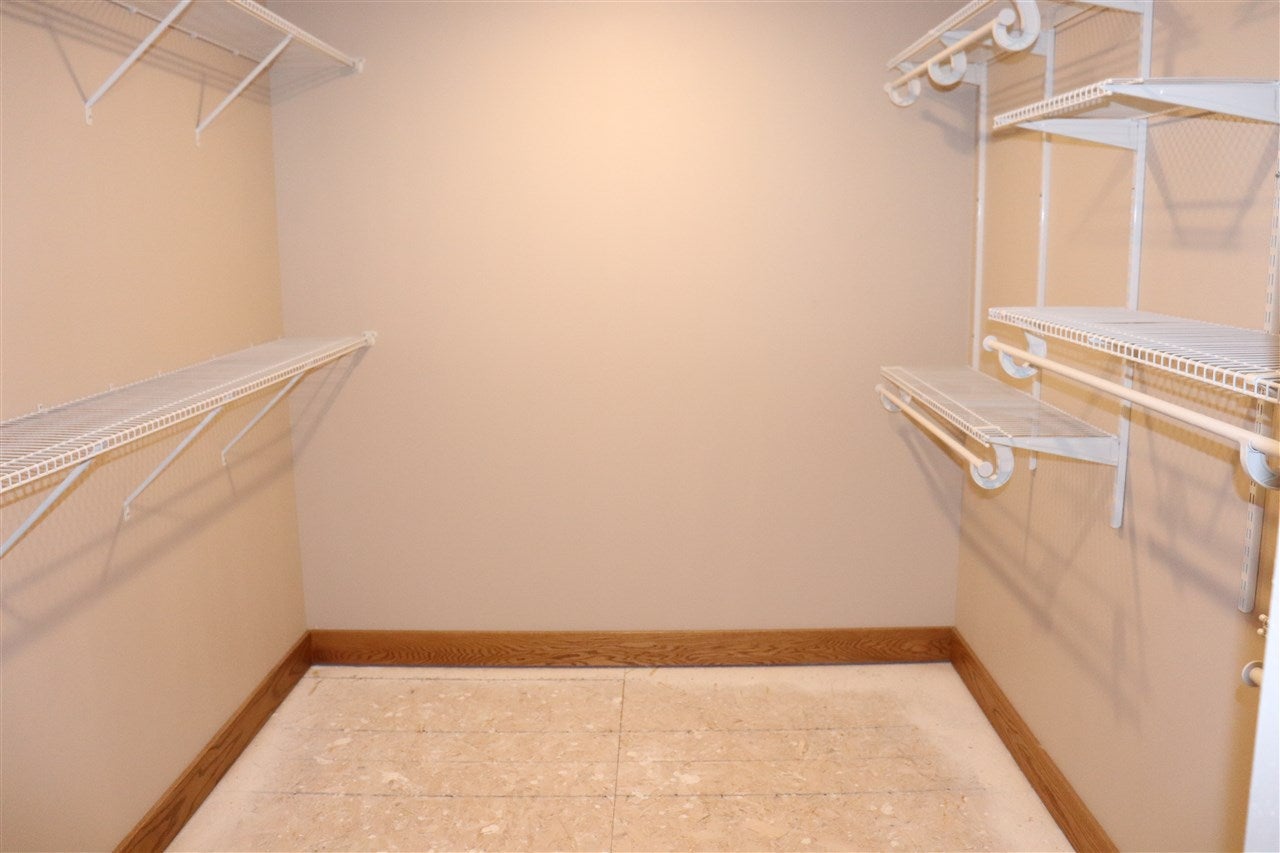 2410 Aspen Ln Road Decorah, IA 52101 - Photo 14 of 19 Gallery Image 14