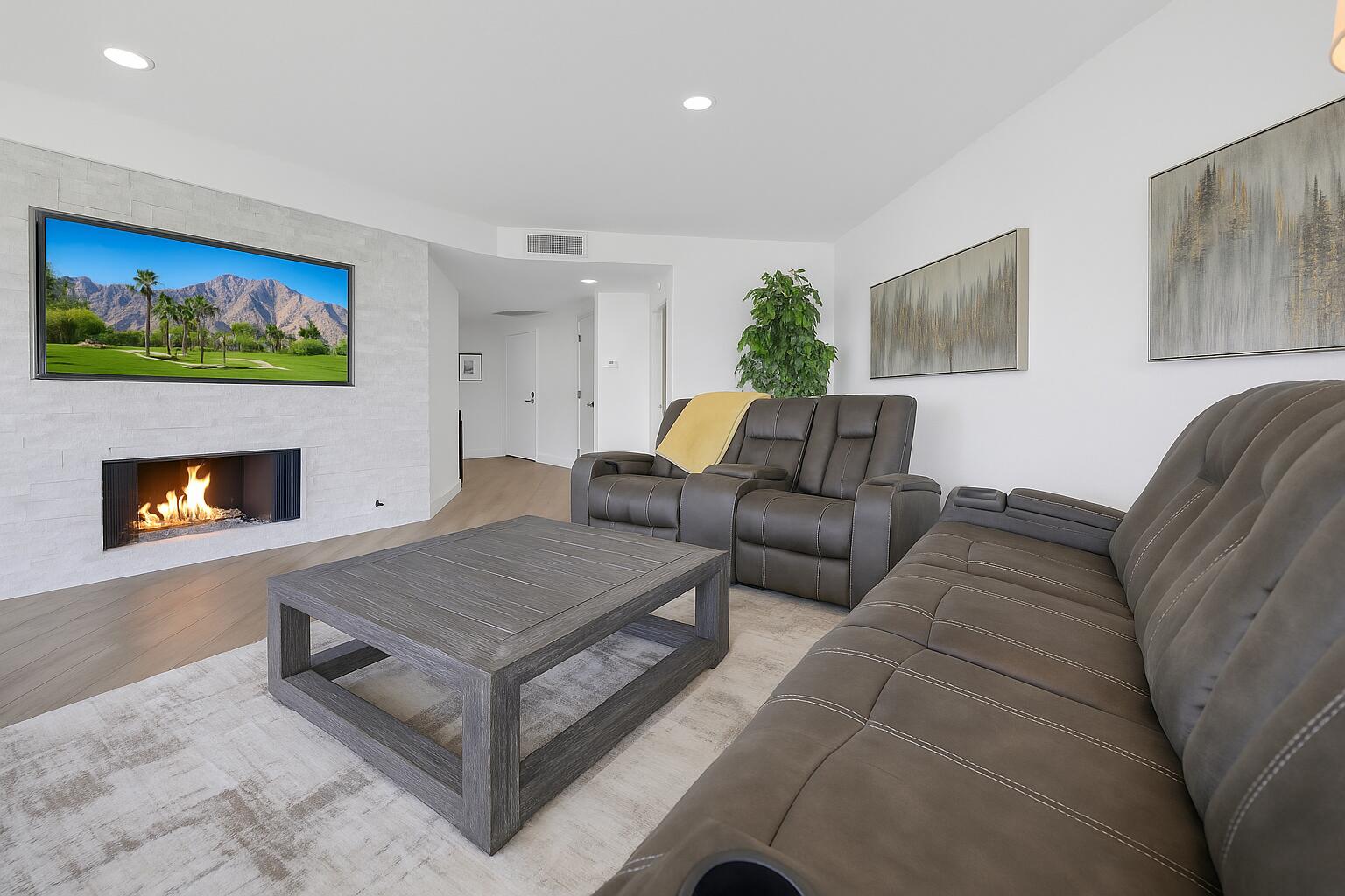 910 Island Drive, Unit 406 Rancho Mirage, CA 92270 - Photo 7 of 54 D58A8CE4-A02F-4817-B3BD-B6786E672F38 2