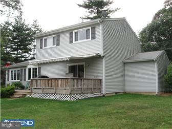 102 Wolfpack Road Trenton, NJ 08619 - Photo 12 of 12 Exterior Back