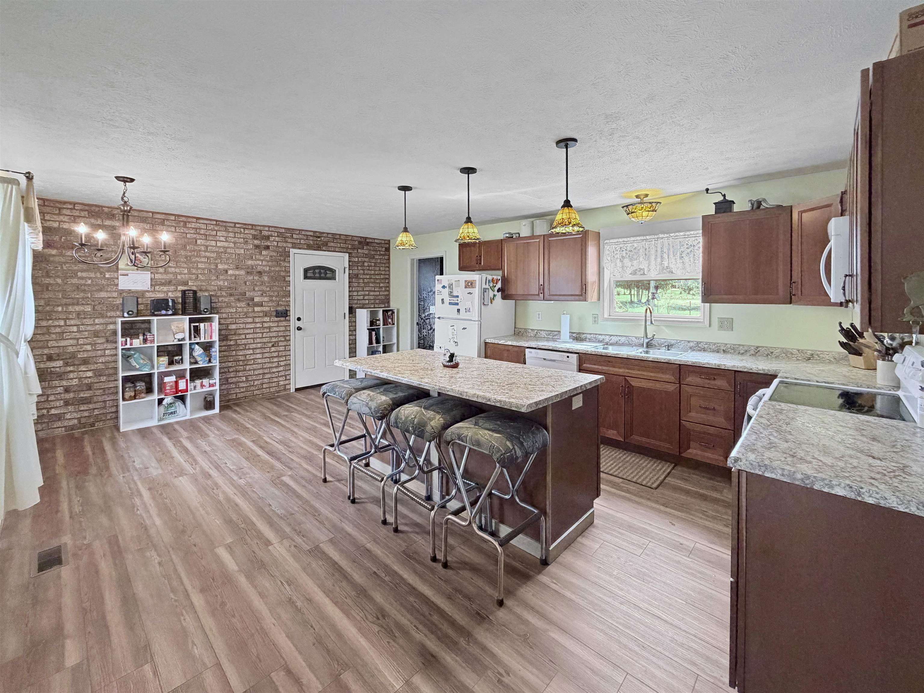 4411 North 11 Road Mesick, MI 49668 - Photo 5 of 56