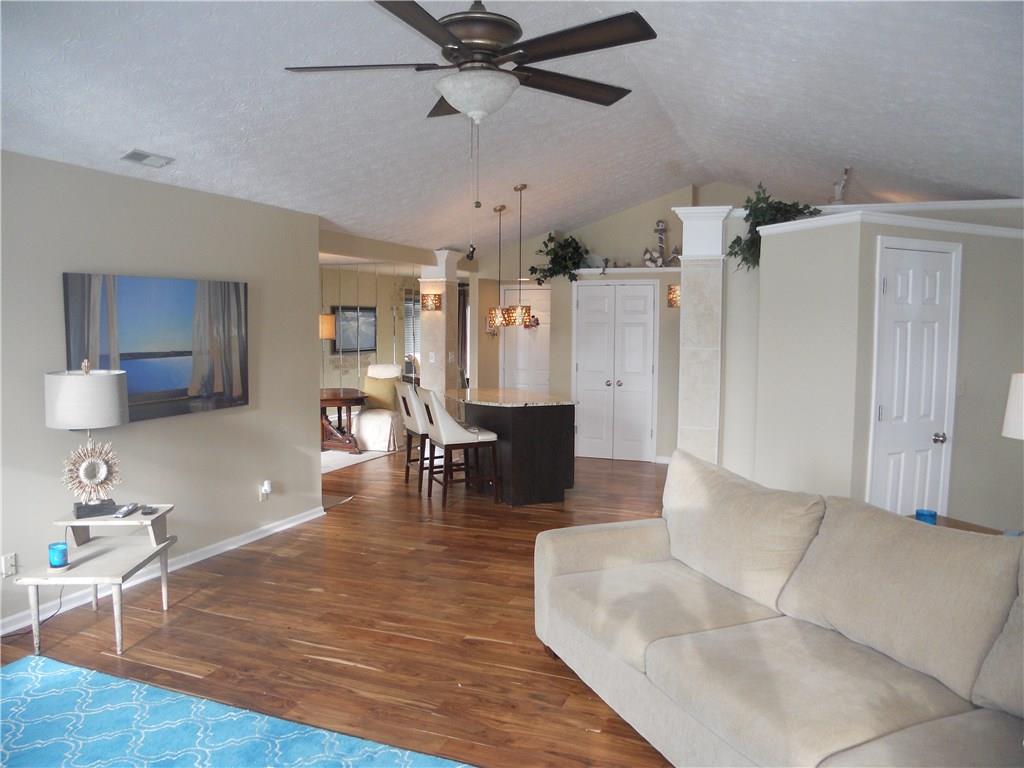 7689 River Road Indianapolis, IN 46240 - Photo 6 of 22 Gallery Image 6