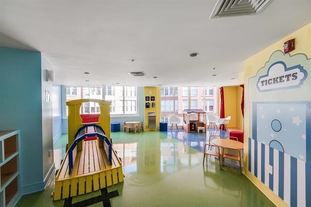 1100 Maxwell Lane, Unit 515 Hoboken, NJ 07030 - Photo 9 of 13