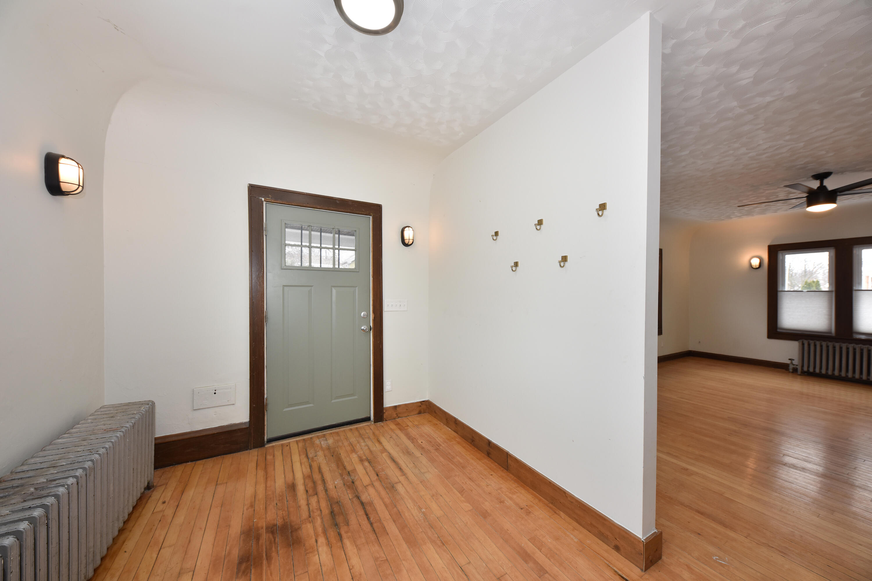 4311 North 14th Street Milwaukee, WI 53209 - Photo 3 of 48 EUP_5120