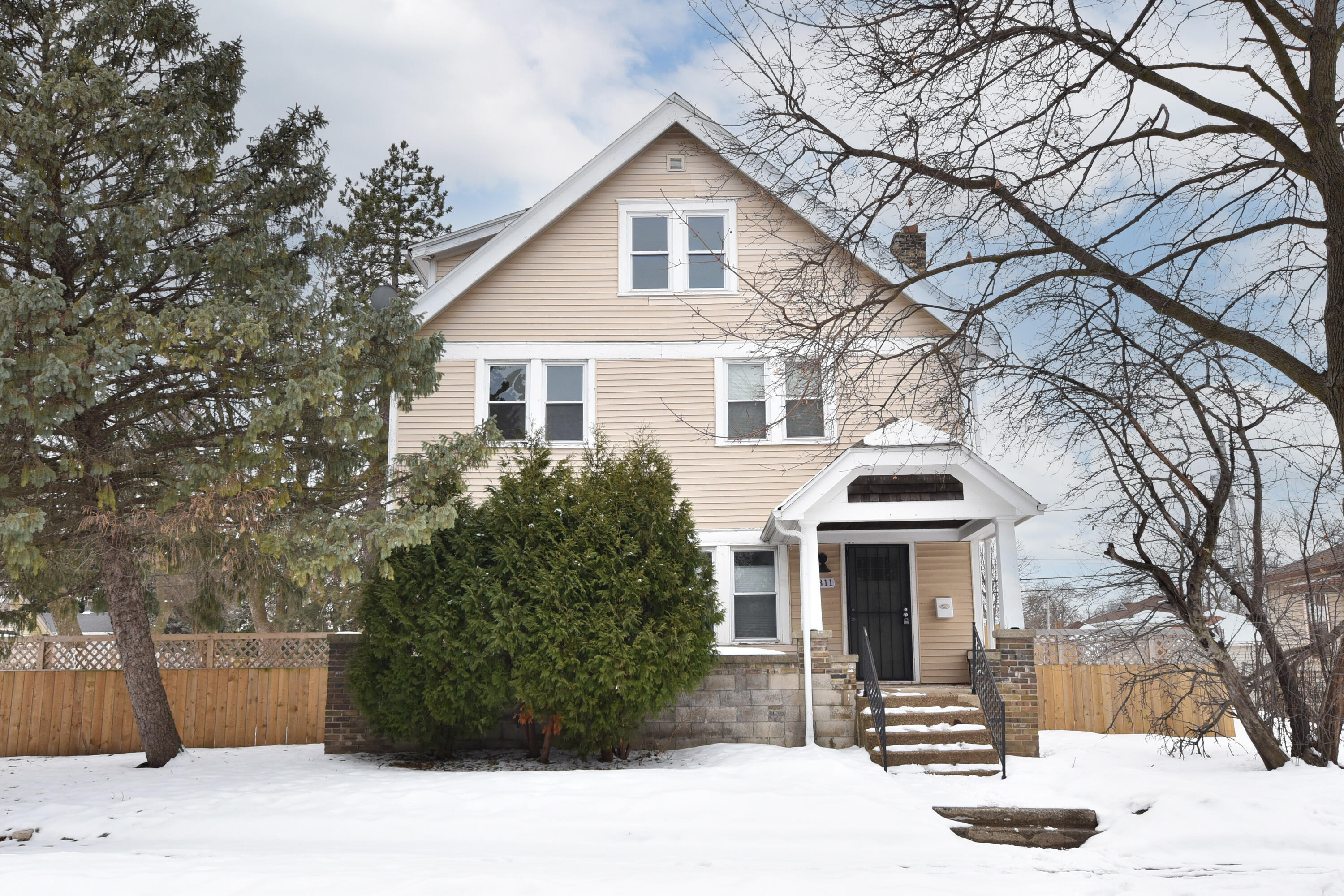 4311 North 14th Street Milwaukee, WI 53209 - Photo 35 of 48 2