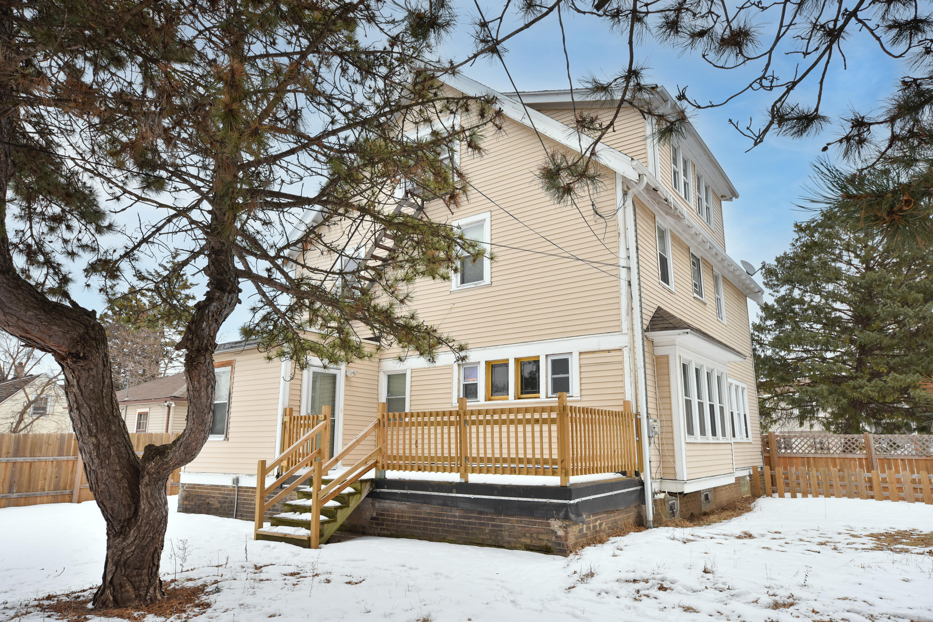 4311 North 14th Street Milwaukee, WI 53209 - Photo 38 of 48 5