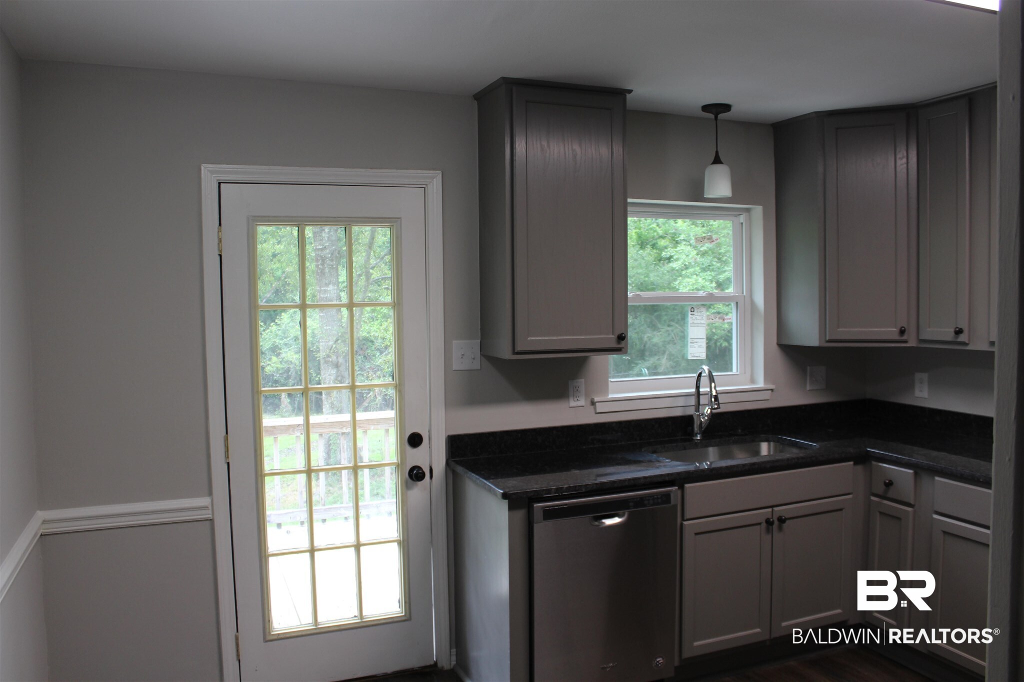 2519 Woodland Road Mobile, AL 36693 - Photo 7 of 12