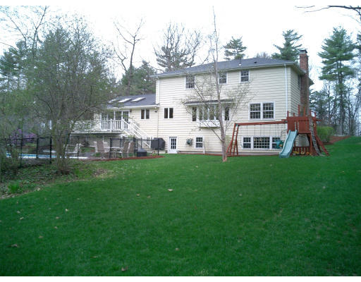 323 Springs Road Bedford, MA 01730 - Photo 14 of 15 Gallery Image 14