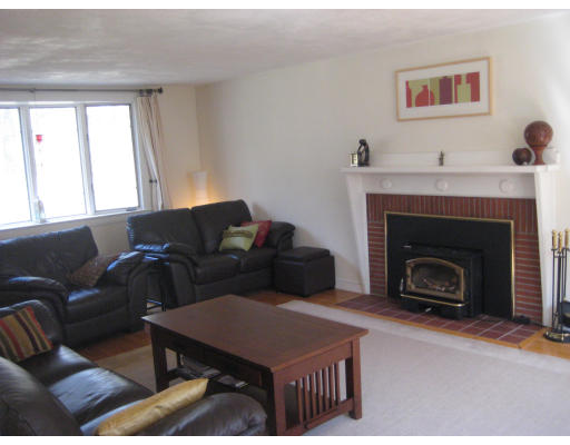 323 Springs Road Bedford, MA 01730 - Photo 5 of 15 Gallery Image 5