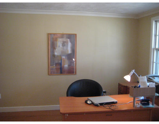 323 Springs Road Bedford, MA 01730 - Photo 8 of 15 Gallery Image 8