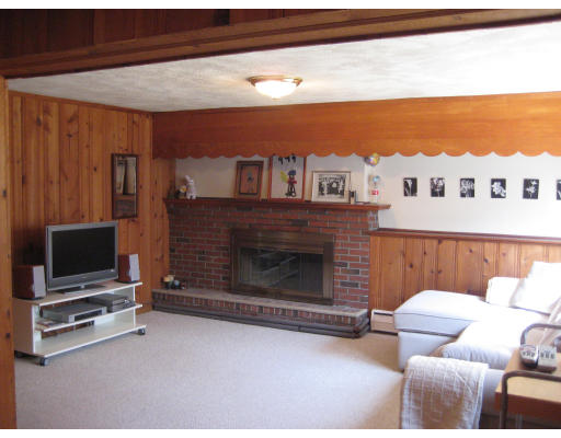 323 Springs Road Bedford, MA 01730 - Photo 9 of 15 Gallery Image 9