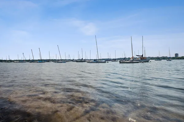 $2,995 | 2950 Dean Parkway, Unit 2205, Minneapolis, MN 55416