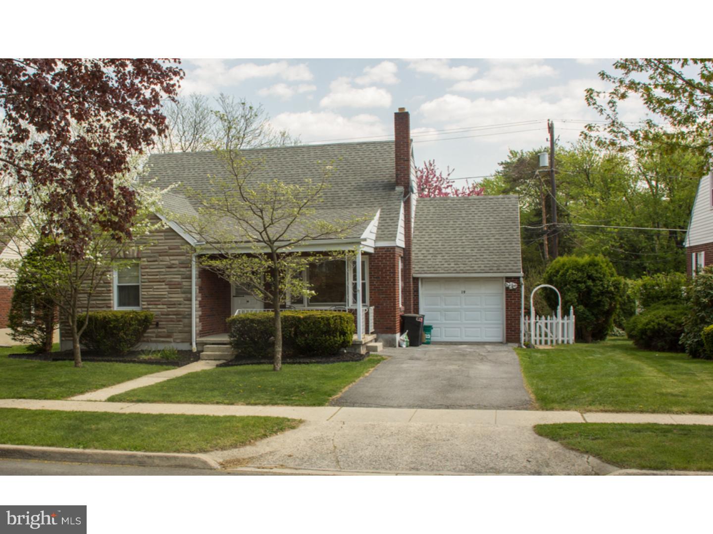 19 Valley Road Wyomissing, PA 19610 - Photo 1 of 17 Gallery Image 1
