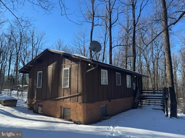 267 Buck Road Linden, VA 22642 - Photo 3 of 37 a view of a house with a large tree