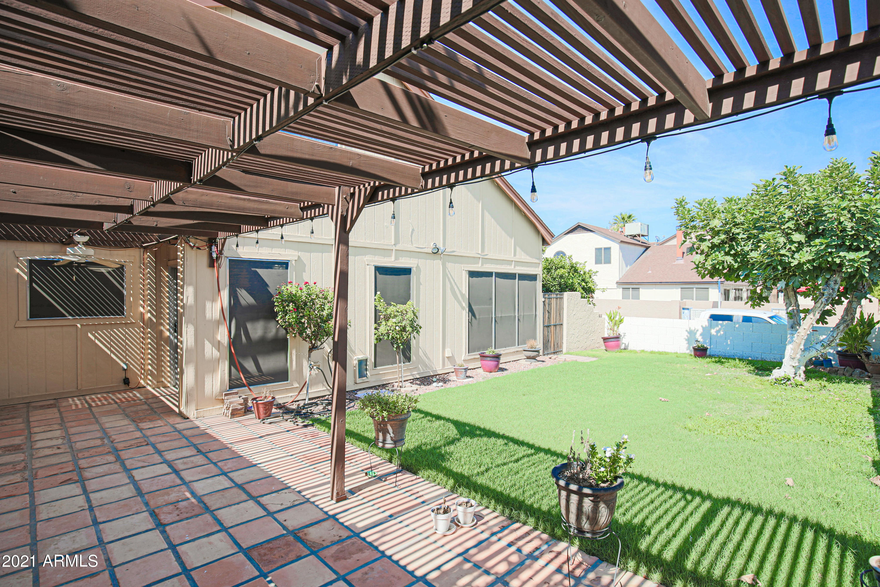 449 East Utopia Road Phoenix, AZ 85024 - Photo 4 of 27 449 E Utopia Rd Phoenix AZ 85024 X-4