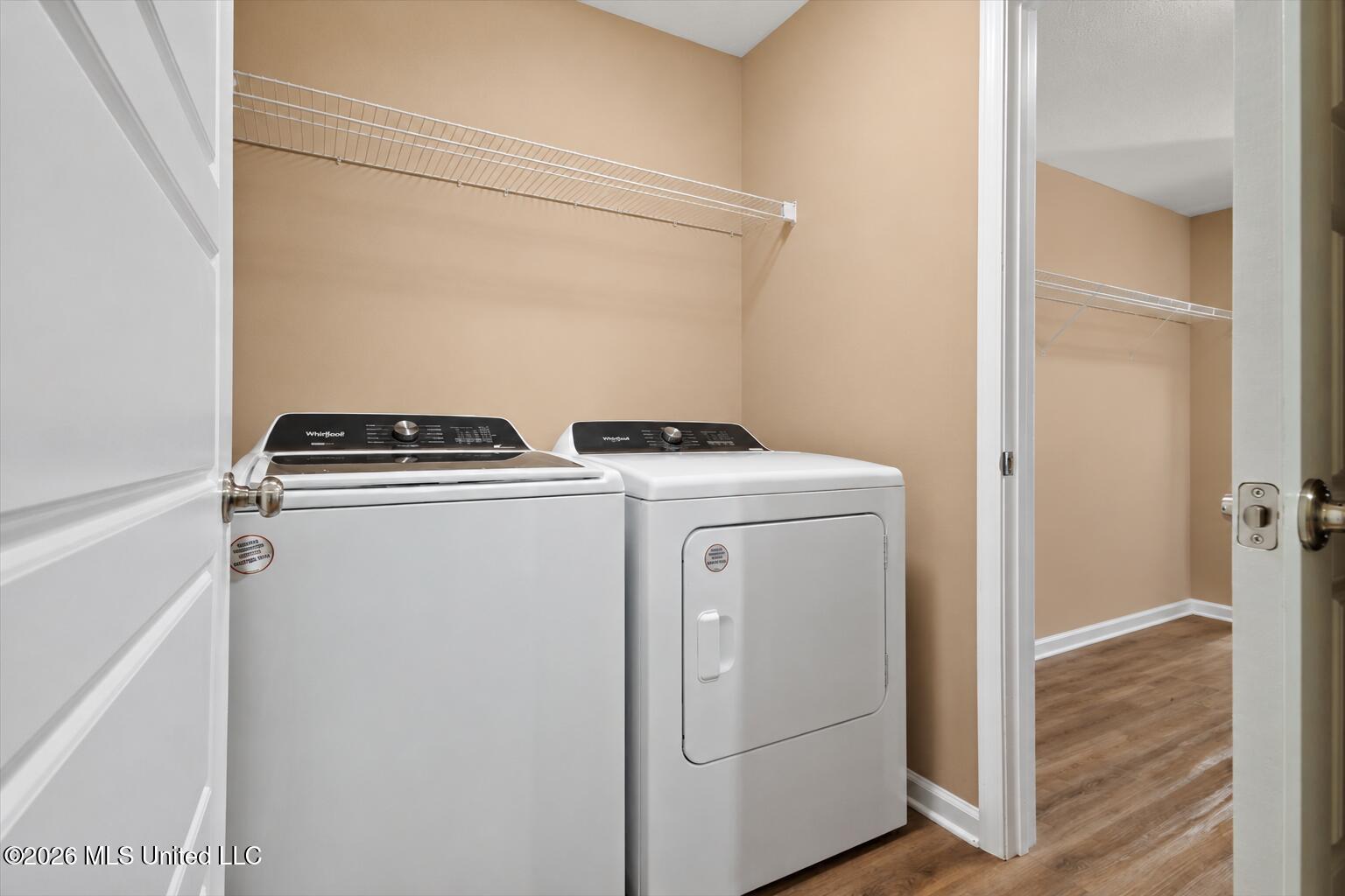 814 Stones Throw Drive Brandon, MS 39042 - Photo 19 of 27 Washer & Dryer Stay