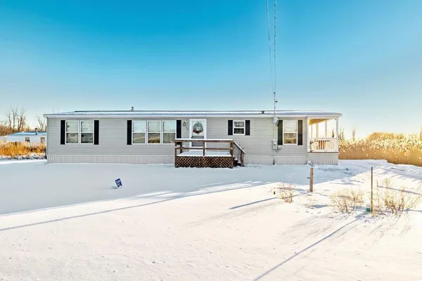 $239,900 | 26 Deso Dr Extension, Alburgh, VT 05440