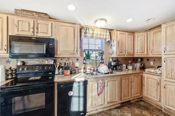 $239,900 | 26 Deso Dr Extension, Alburgh, VT 05440