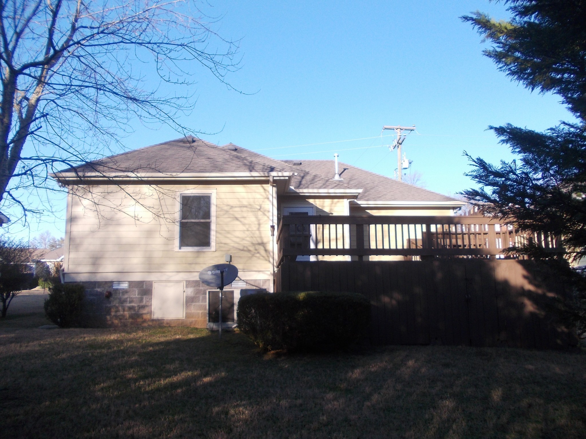 1508 Beaus Way Madison, TN 37115 - Photo 3 of 16 a front view of a house with yard
