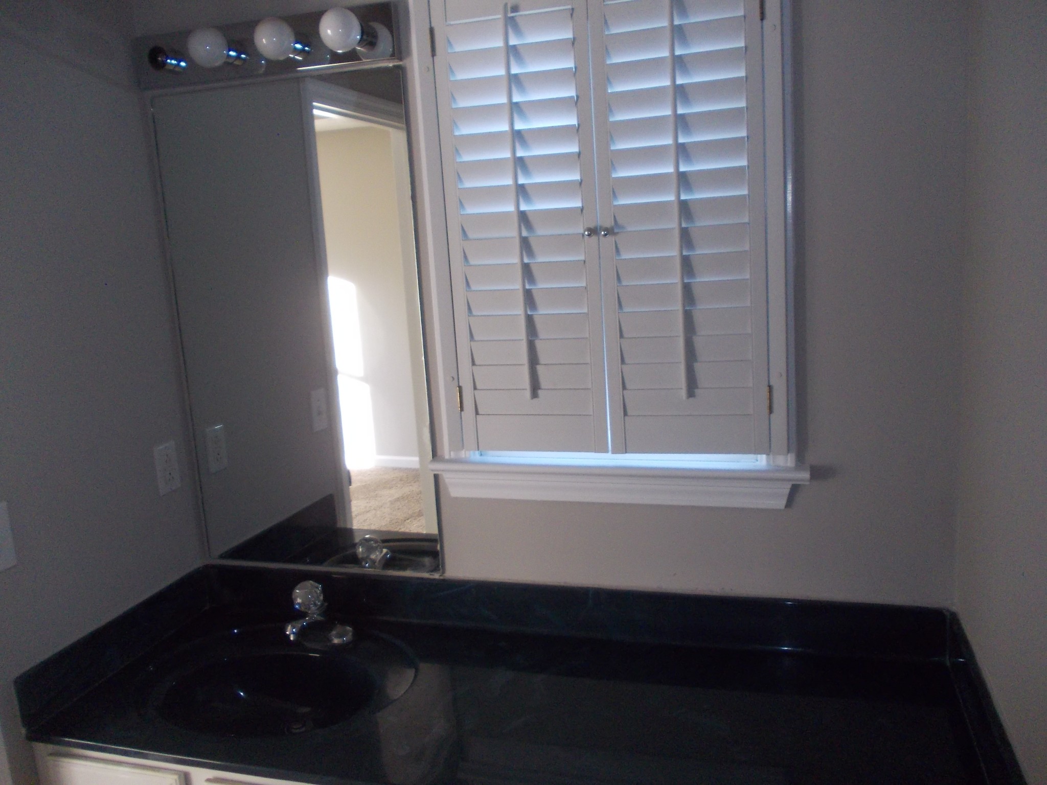 1508 Beaus Way Madison, TN 37115 - Photo 10 of 16 a bathroom with a bathtub