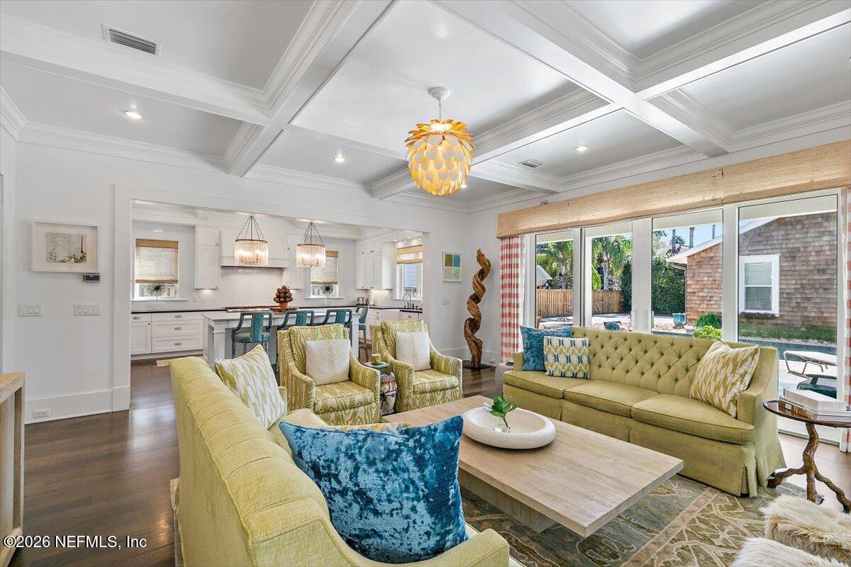 360 Fifth Street Atlantic Beach, FL 32233 - Photo 13 of 54 13-Living Room