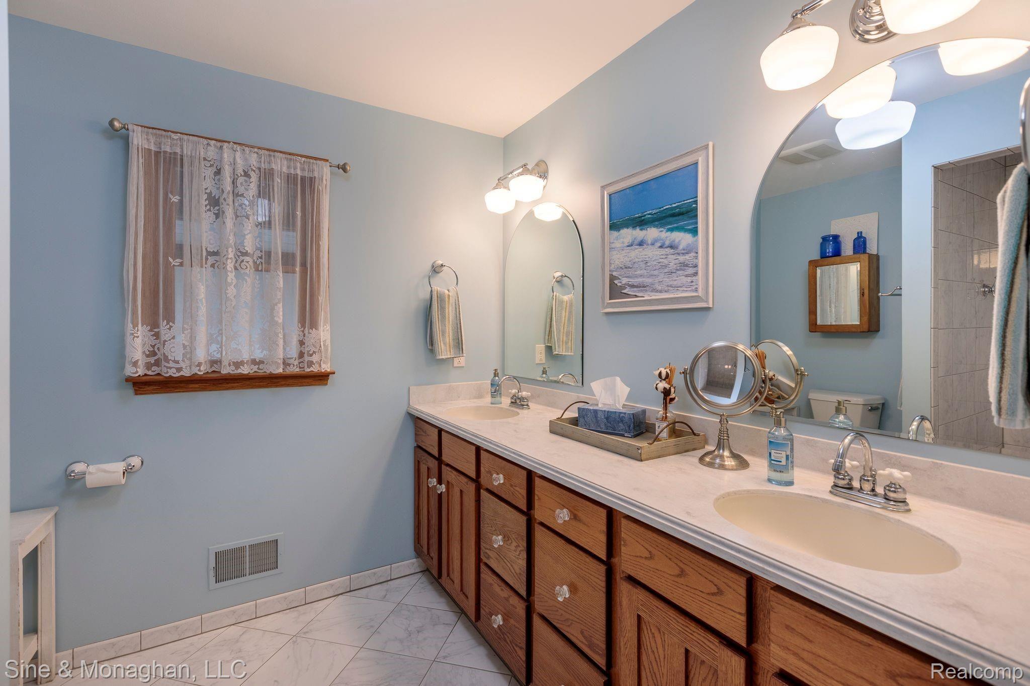 4711 Yankee Road St. Clair, MI 48079 - Photo 23 of 61 4711 Yankee Rd-28.jpg