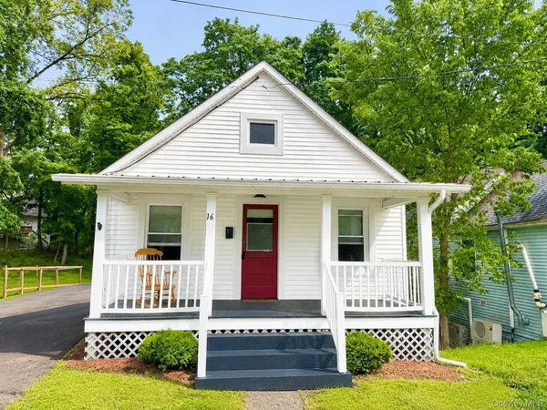 $405,000 | 16 Poplar Street, Warwick, NY 10990