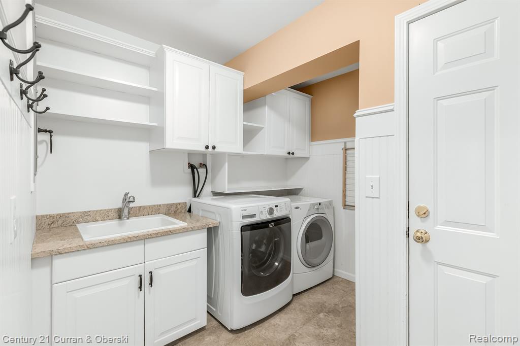 24012 Glen Ridge Court Novi, MI 48375 - Photo 24 of 27