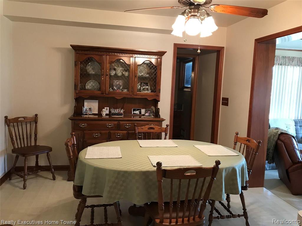 34040 Mulvey Road Fraser, MI 48026 - Photo 3 of 20