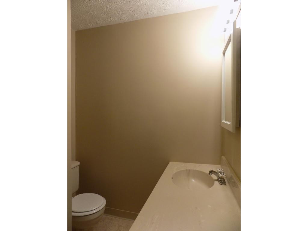834 West Carters Valley Road Kingsport, TN 37660 - Photo 25 of 34 MASTER VANITY