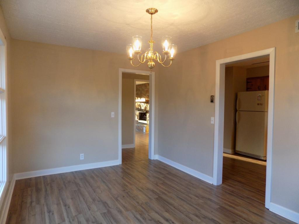 834 West Carters Valley Road Kingsport, TN 37660 - Photo 6 of 34 FORMAL DINING ROOM