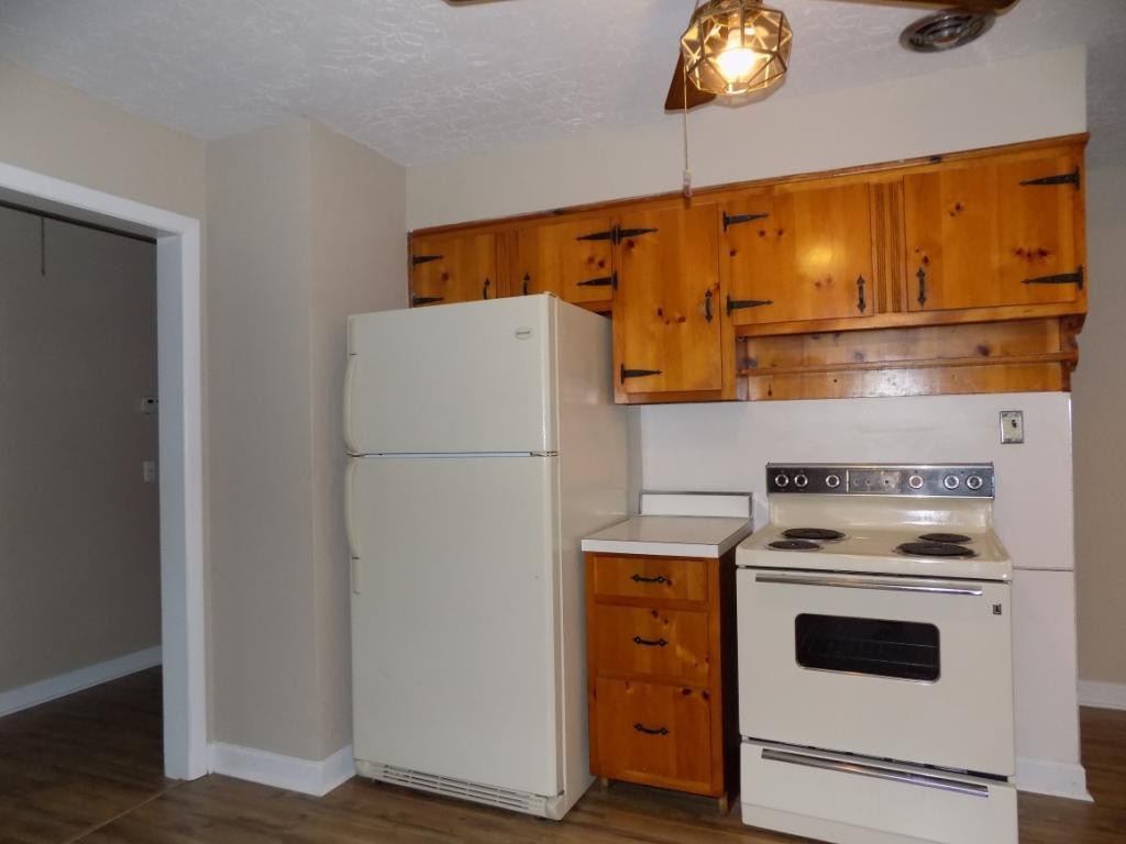 834 West Carters Valley Road Kingsport, TN 37660 - Photo 10 of 34 APPLIANCES REMAIN
