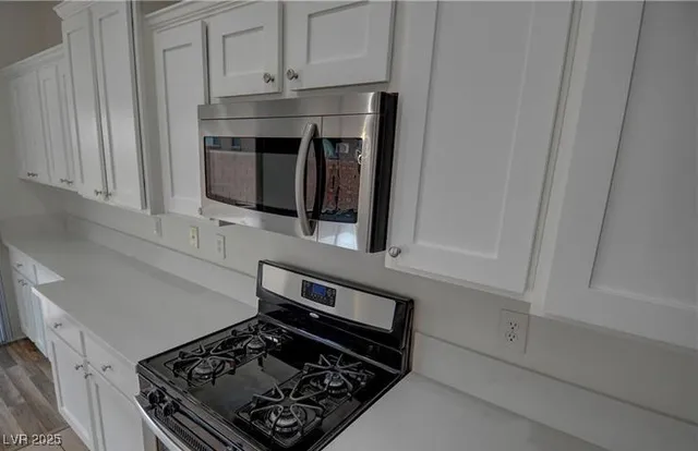 $2,290 | 8962 Rufina Street, Las Vegas, NV 89148