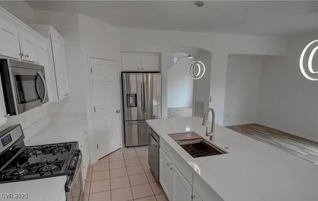 $2,290 | 8962 Rufina Street, Las Vegas, NV 89148