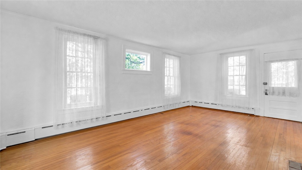 150 William Kidder Road Lancaster, NY 14086 - Photo 19 of 39 The expansive Dining Room space, featuring origina