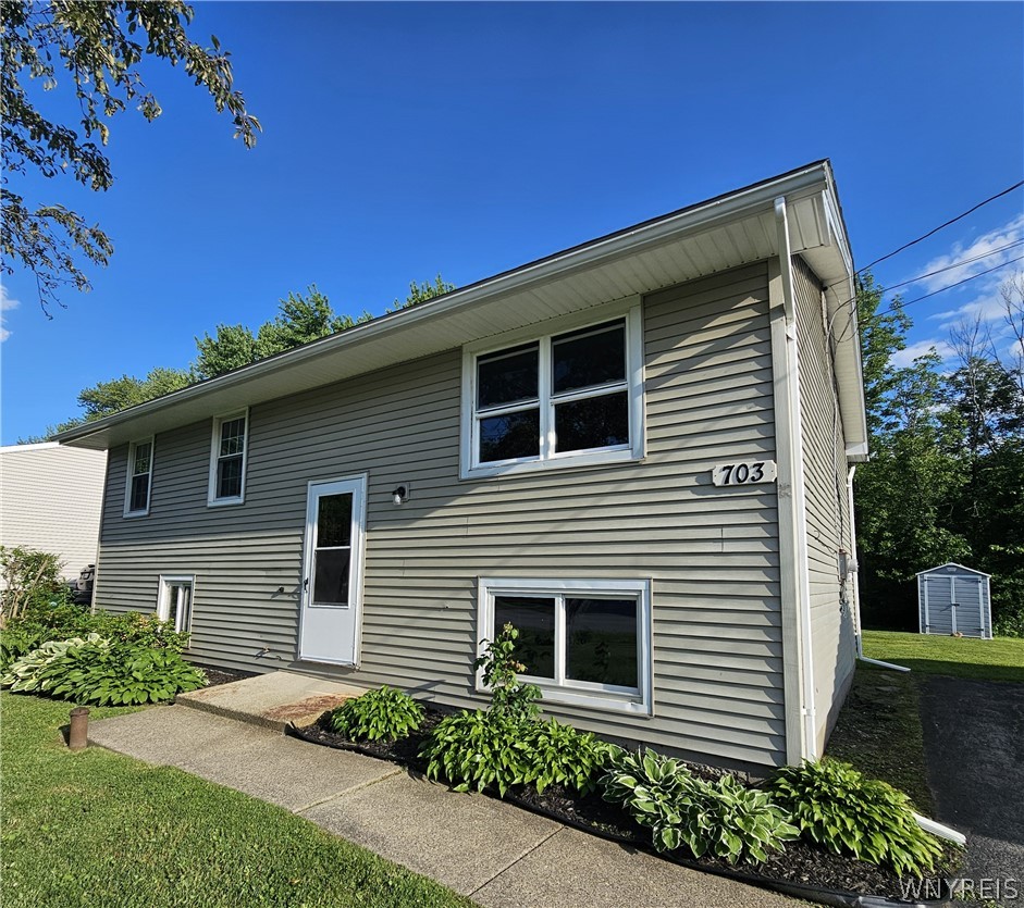 703 Beach Road Evans, NY 14006 - Photo 5 of 21