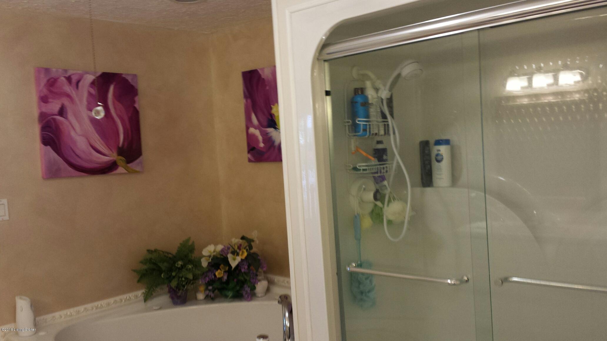 6802 Longview Beach Road Jeffersonville, IN 47130 - Photo 10 of 14 longview beach bathroom