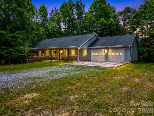 $695,000 | 144 Old Homeplace Lane, Mills River, NC 28759